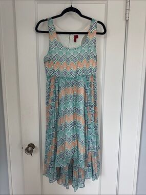 5/48 Mint, Peach & Navy Geometric Asymmetrical Dress
